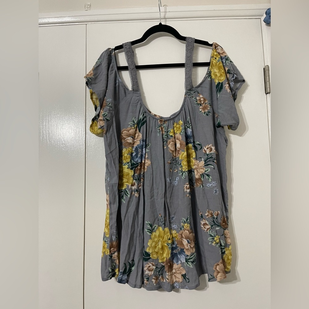 NWT Torrid blouse